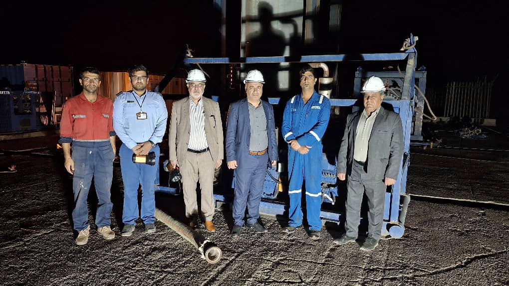 بازدیدهای شبانه مدیرعامل آغاجاری از واحدهای عملیاتی؛ رویکردی در ارتباط با کارکنان