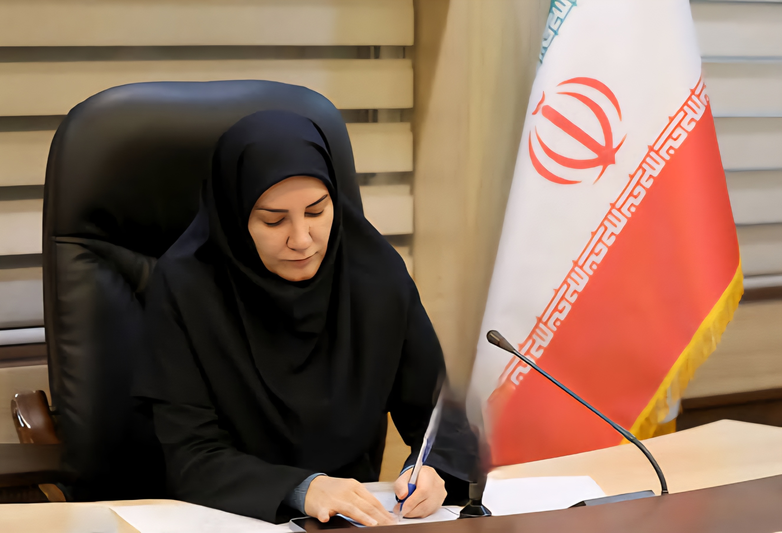 تصویب فوری بازنگری تعدیل مدرک، اجرای معطل؛ وعده‌ای که در بروکراسی ۵۰ساله صنعت نفت گم شد