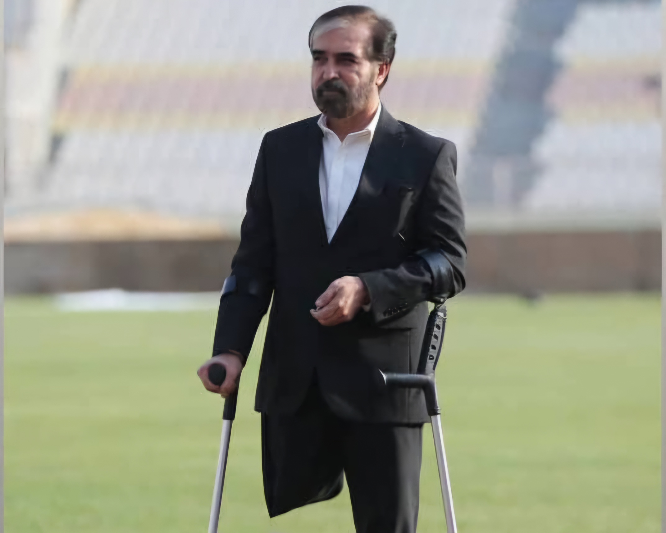 مکاتبه یکی از کارکنان صنعت نفت با تاجگردون رییس کمیسیون برنامه و بودجه برای تشکیل مجمع نمایندگان مناطق نفتخیز