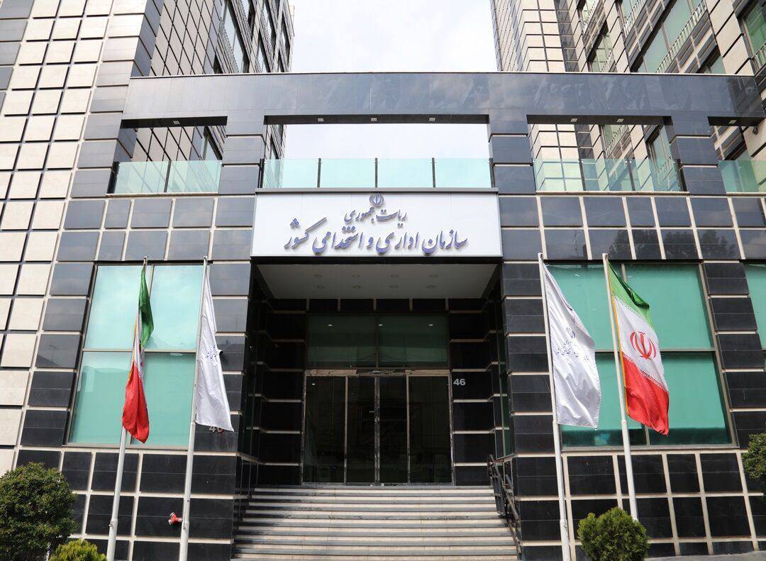 شکاف مزدی از دل جلسه شورای حقوق و دستمزد بیرون زد؛ افزایش ۲۰ درصدی حقوق، متهم اصلی بحران معیشتی کارکنان