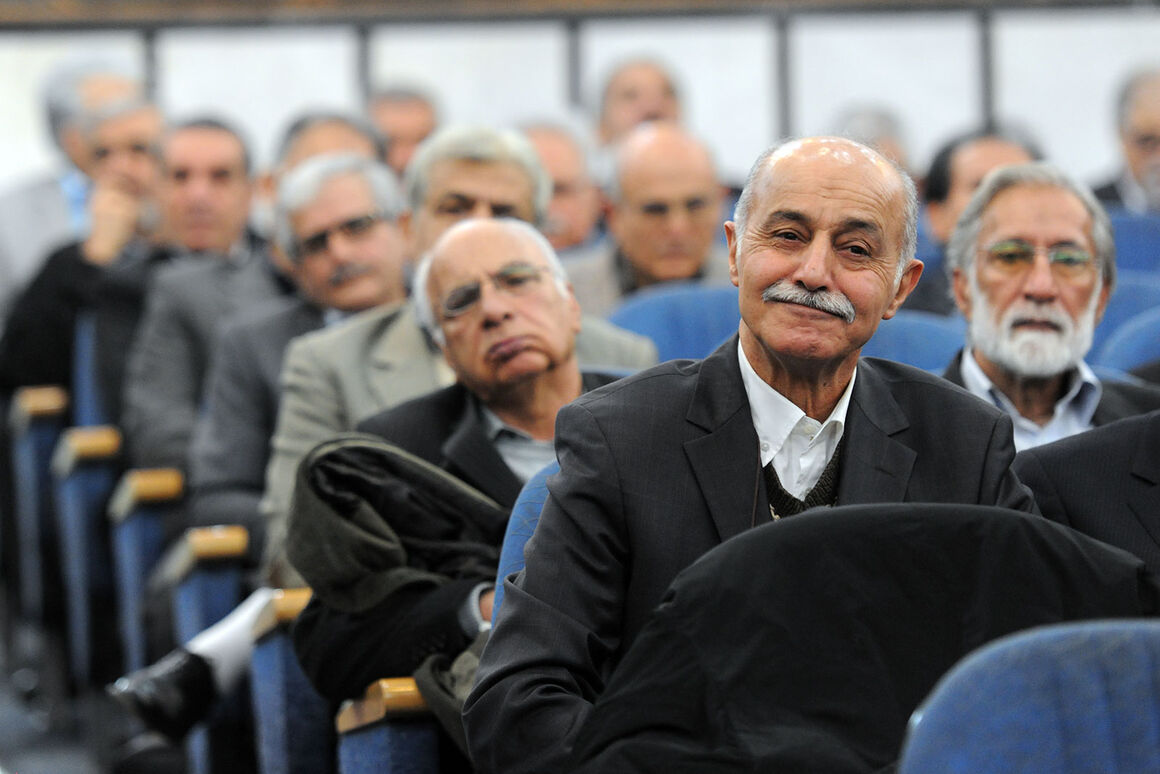 کارنامه ضعیف هیئت امنا و مدیران صندوق بازنشستگی نفت در قبال بازنشستگان 